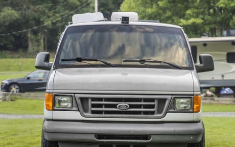 Compact Adventure Van – Drive, Park, Sleep Anywher