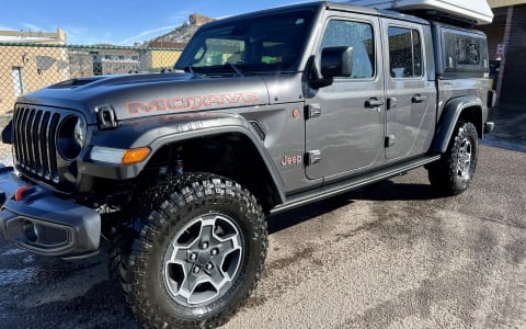The Panther Jeep with Rooftop Tent