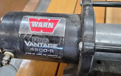 Warn Pro Vantage 4500S winch with wireless remote.