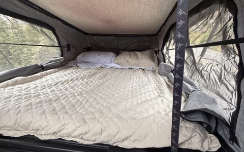 (Unlimited Miles) Brand New 2025 Winnebago Solis F