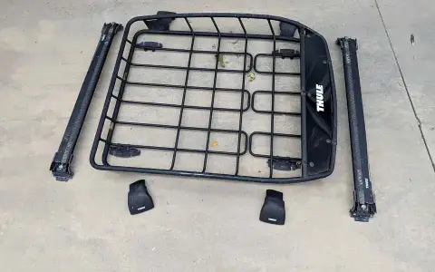 Thule cargo basket