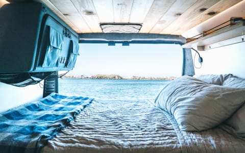 2022 Dave & Matt Vans LV 5! Cozy home on the road!