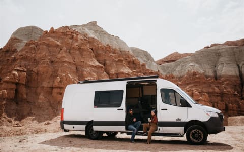 Aspen Custom Vans' 'Betty White' Burly Family Van