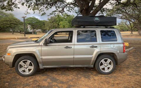 2008 Gold Jeep Patriot