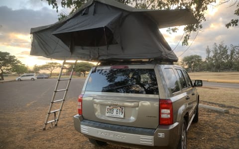 2008 Gold Jeep Patriot