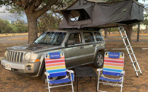 2008 Gold Jeep Patriot