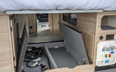 Felicity the Happy Camper! 2023 Winnebago Solis 59