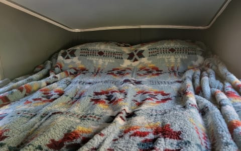 VANessa - 15 min from airport! Winter Ready, Starl