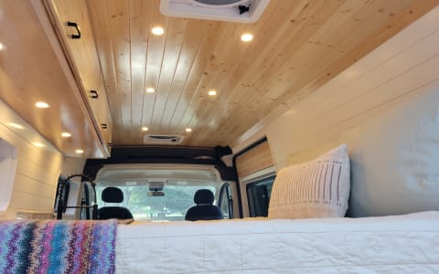 BALI! THE 2021 OFF-GRID PROMASTER CONVERSION ●SLEE