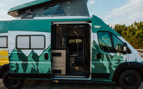 ADVENTURE VAN - '22 Winnebago Solis 59P, Sleeps 4,