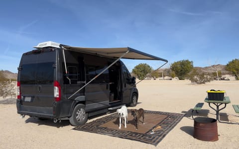 ROADTREK - full hookups, indoor shower, flushable ROADTREK - full hookups, indoor shower, flushable
