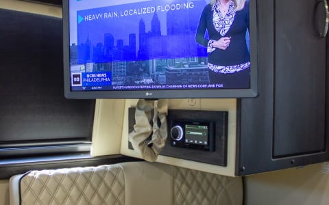 Entourage Elite: Your Ultimate Road Trip Companion