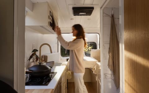 Custom Built Luxury Home On Wheels!