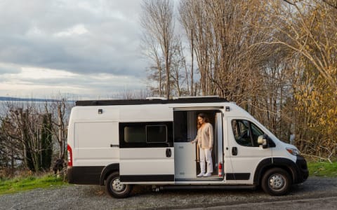 Custom Built Luxury Home On Wheels!