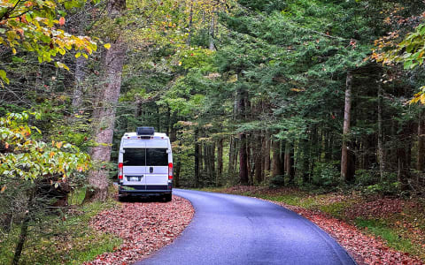Let your adventure begin... / Solis 59XP Sleeps 4 Let your adventure begin... / Solis 59XP Sleeps 4