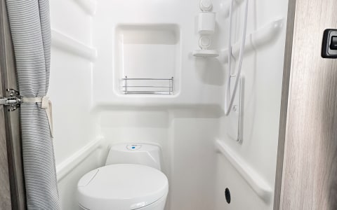 Let your adventure begin... / Solis 59XP Sleeps 4 Let your adventure begin... / Solis 59XP Sleeps 4