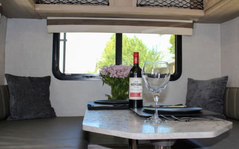 Discounted Season Rate! Perfect Couple's Getaway! 