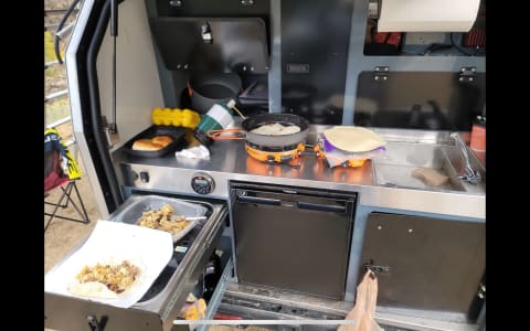 2022 Off-Grid Pando 2.0 Trailer with Roof Top Tent