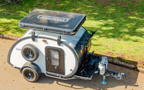 Bean Teardrop Trailer [Sleeps 4-6] +Rooftop Tent +