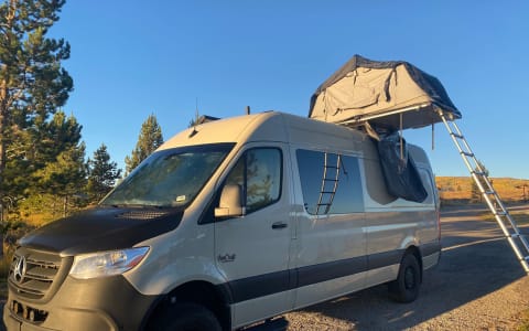 2023 Mercedes AWD Off Grid - SLEEPS 6