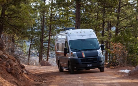 “Hummingbird” The family camper van - seats/sleeps