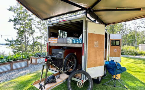 Look Like A Local - “Haul’n Oats” Enclosed Off-Gri
