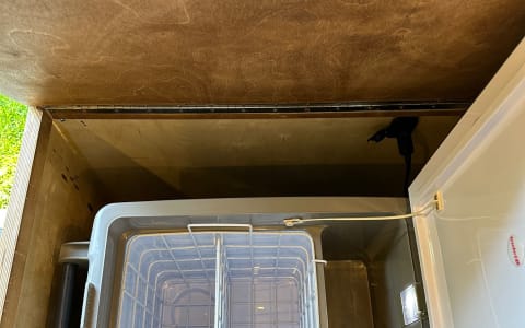 Look Like A Local - “Haul’n Oats” Enclosed Off-Gri