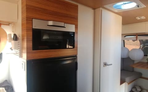 The Picknicker - 16' Scamp Glamping Trailer (DELIV