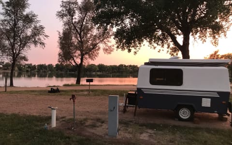 Compact Junior Camper Trailer - cozy and light!
