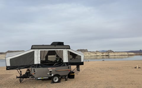 Pristine Popup (2022 Rockwood Freedom 1640LTD)