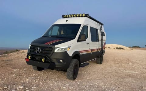 New 2023 Storyteller Overland Beast Mode 4x4 MB Sp