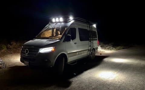 Vanny DeVito - '23 New Custom Off-Road 4-Season 4x