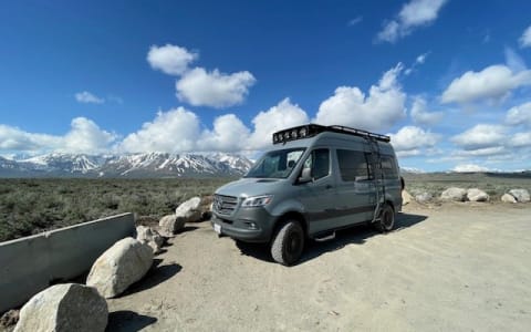 Vanny DeVito - '23 New Custom Off-Road 4-Season 4x