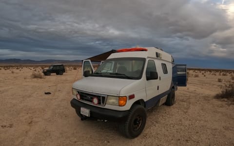 Susan .... 2003 Ford E350 7.3 Diesel