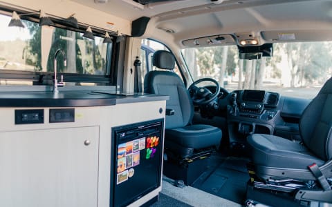 VERY EASY TO OPERATE! 2022 Pleasure Way