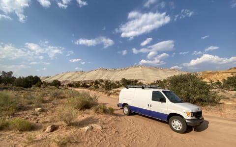 Daisy Mae Camper Van | 2001 Econoline E-250 | Unli