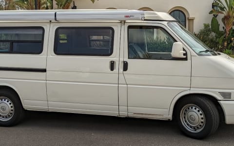 2001 Volkswagen Eurovan Winnebago