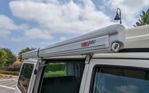 2001 Volkswagen Eurovan Winnebago