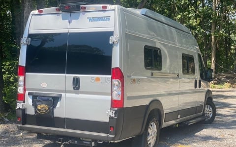 Your Favorite Van: Amenities, Comfort, Aesthetic, 
