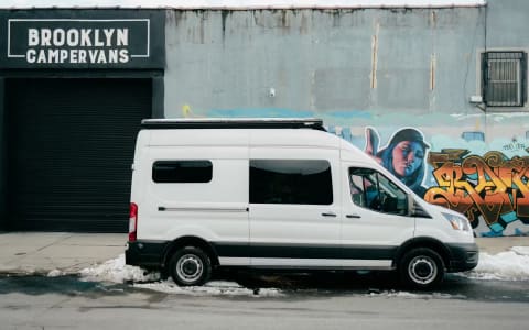 Fully off grid & road trip ready high roof Transit