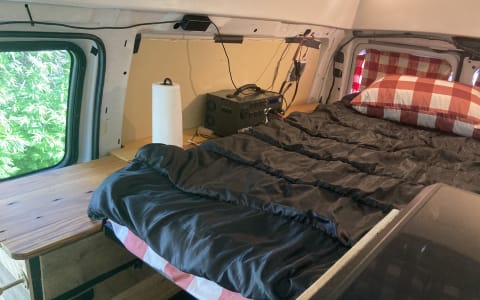 Betty Belair 2003 Ford E350