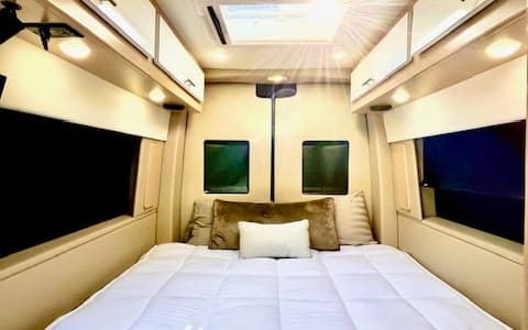 Ultimate in Luxury Adventure Glamping! Mercedes Xa