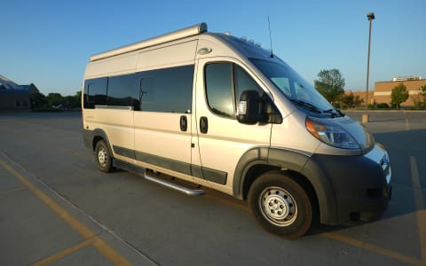 Roadtrek Camper Van w/ Starlink WiFi, Smart TV & S