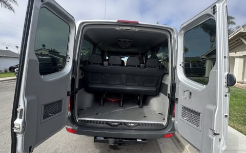 FAMILY WAGON / ROAD TRIP/ SPORT TEAMS !!!