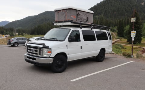 2014 FORD E-350 ADVENTURE VAN!