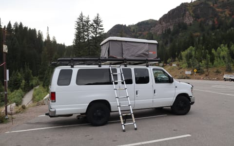 2014 FORD E-350 ADVENTURE VAN!