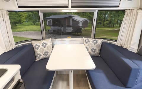 All Inclusive 2024 Airstream Bambi “Gladys”