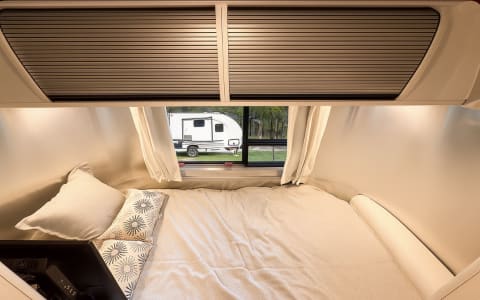All Inclusive 2024 Airstream Bambi “Gladys”