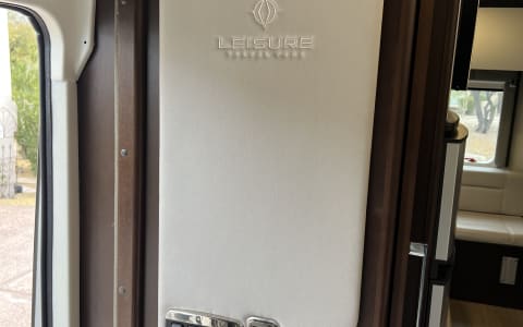 2019 Leisure Travel Van Serenity B+ Rent Cinnamon,
