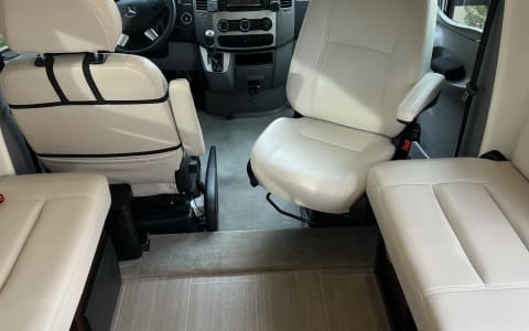 2019 Leisure Travel Van Serenity B+ Rent Cinnamon,